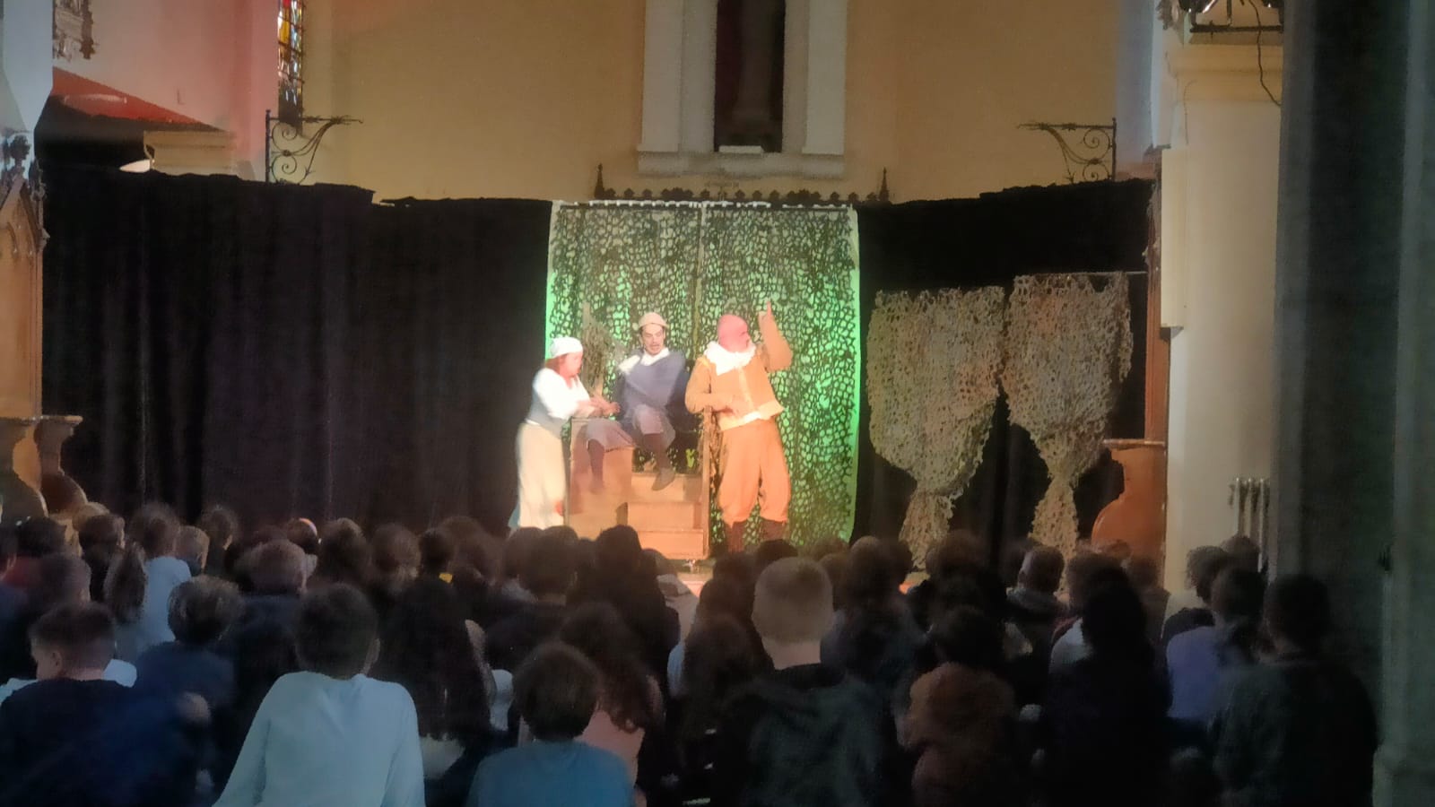Du théâtre au collège